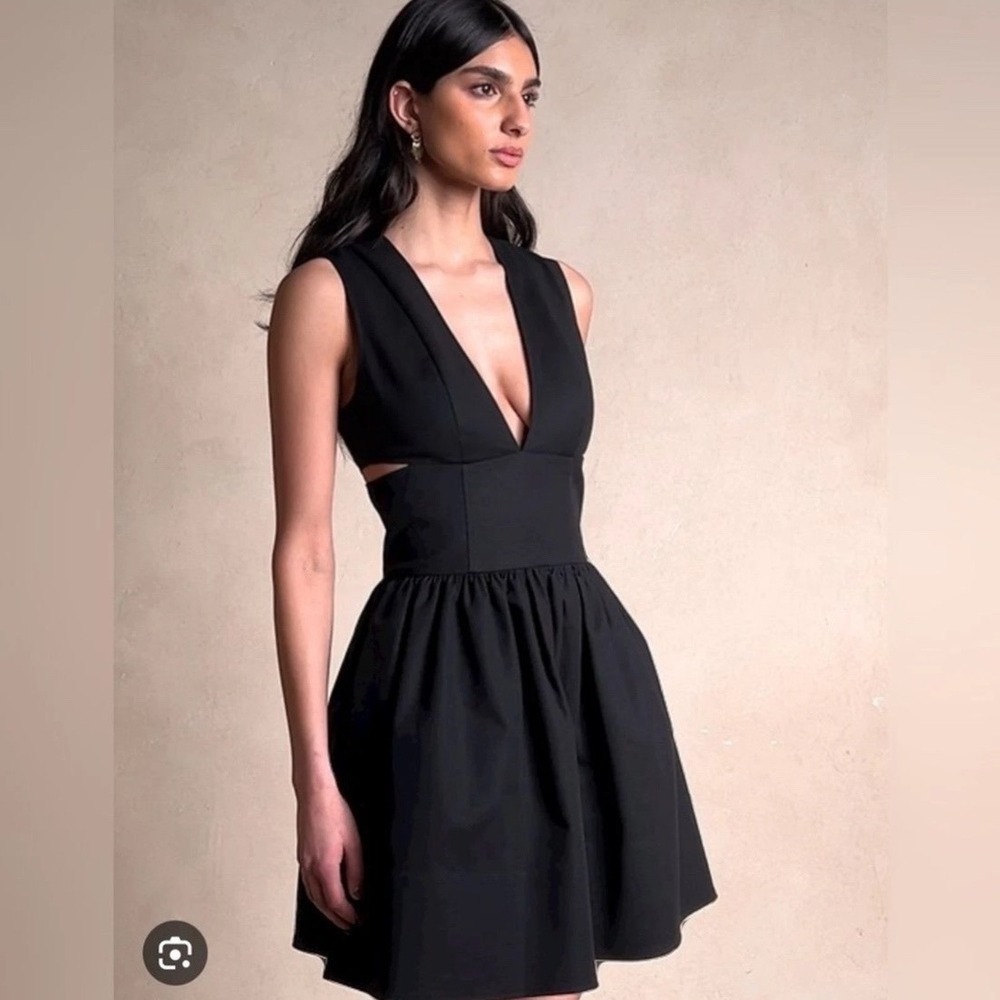 Banana Republic Black Cutout V-Neck Mini Dress Pockets Size 10